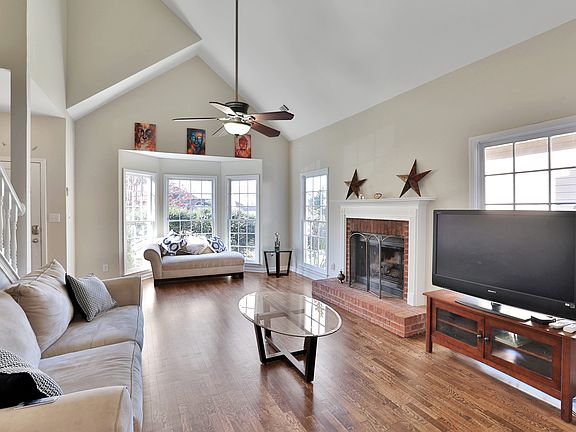 2nd image of 115 Parkerwood Way