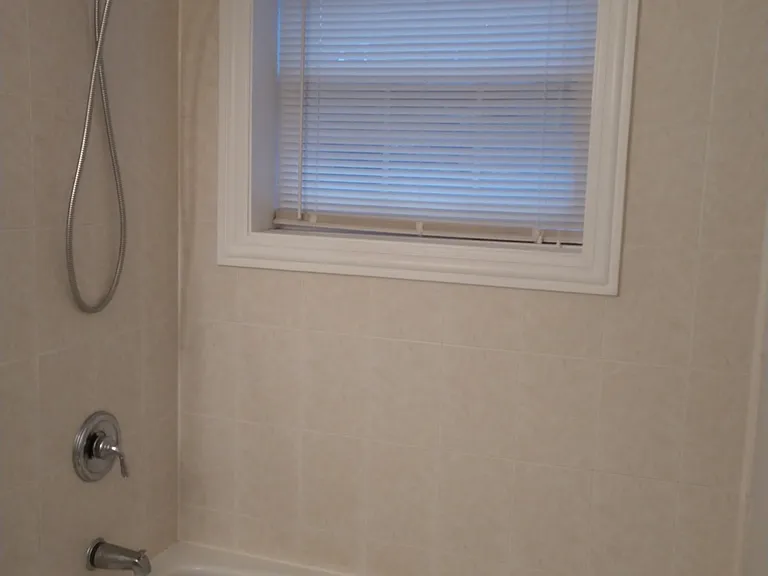 817 Chicago Ave #1 — Photo 14