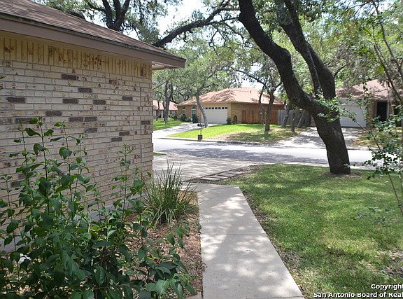 4th image of 7623 Creek Trail St