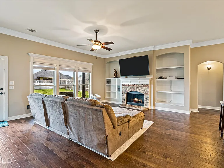 2396 Tallgrass Cir — Photo 4