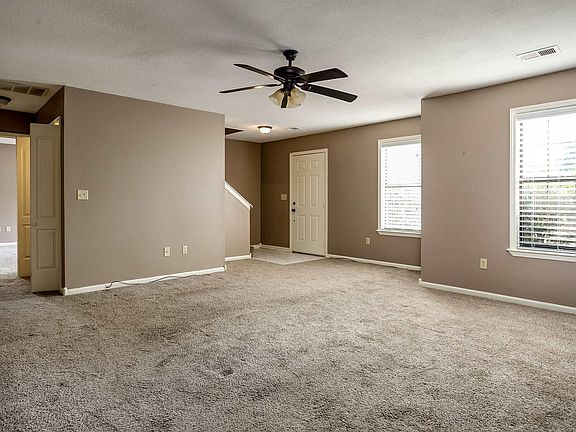 5th image of 1508 Golf Course Dr
