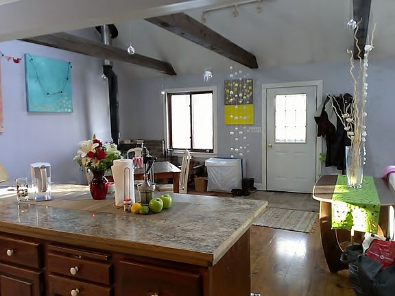 3rd image of 29 Brown Ave