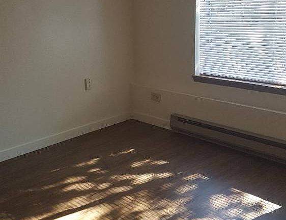 3rd image of 2418 NW 57th St APT 102