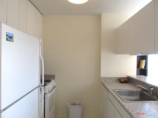 Rented by Modern Spaces | media 12