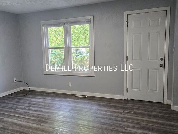 3rd image of 1340 N Wabash Ave