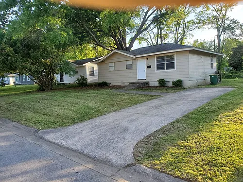 9110 Woodford Dr Photo 1