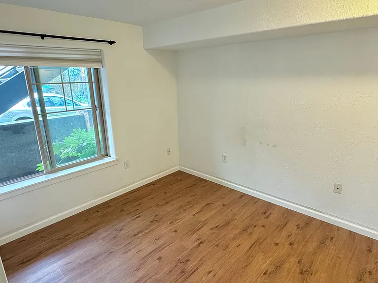 9837 NE Irving St #301 — Photo 10