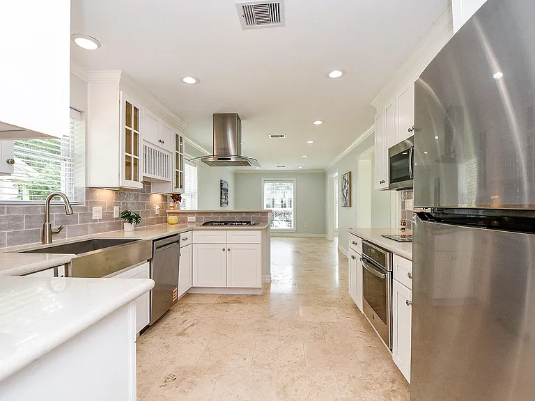707 Thistlewood Dr — Photo 8