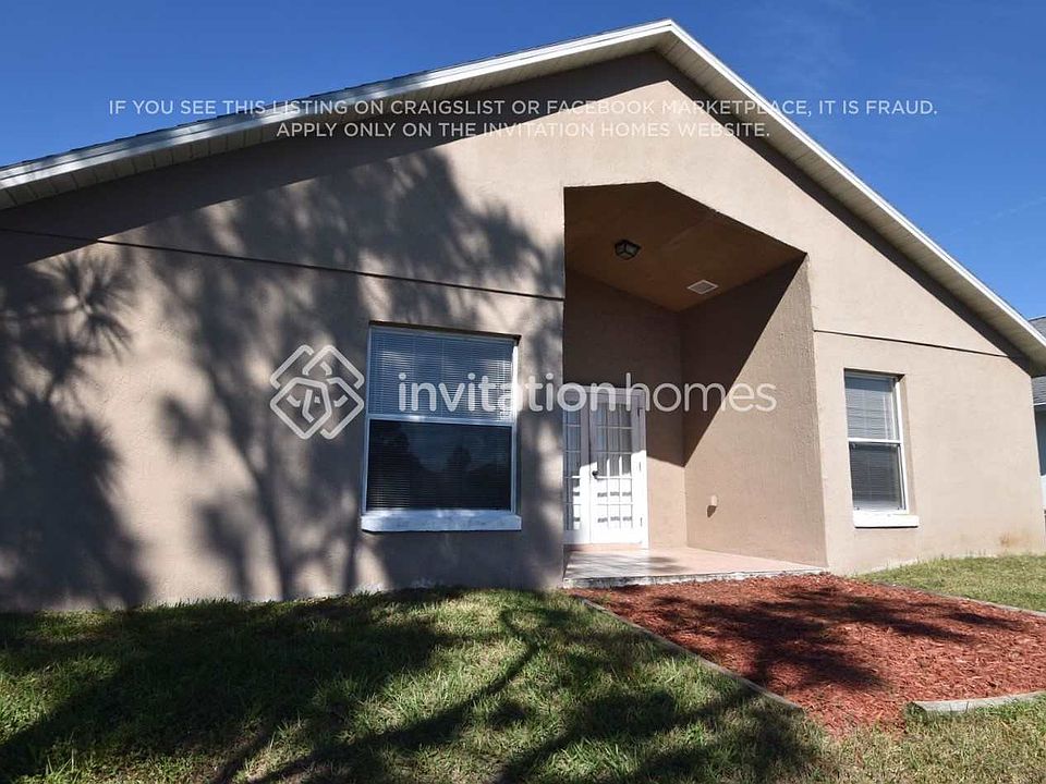 2nd image of 206 Lakebreeze Cir
