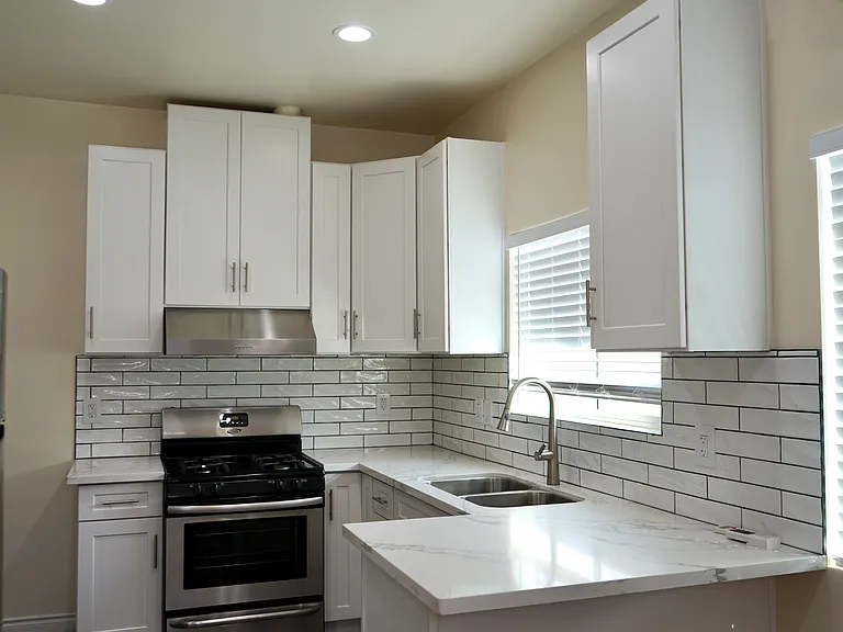 444 & 446-1/2 S Chicago St #446 — Photo 5
