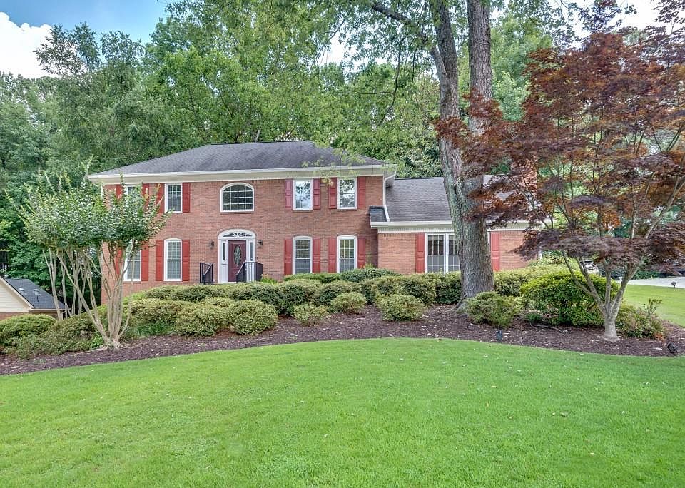 1st image of 3745 High Shoals Dr