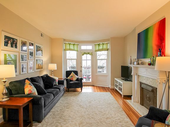2nd image of 1009 Colonial Ave APT 4