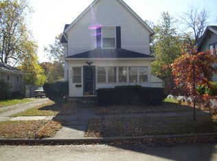 942 Wisconsin Ave, Saint Joseph, MI 49085