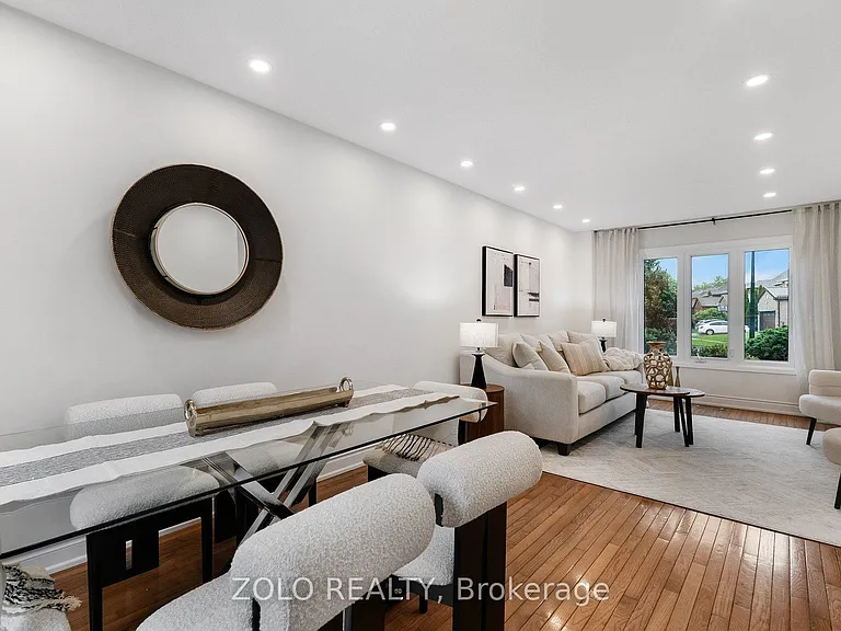 272 Elman Cres — Photo 12