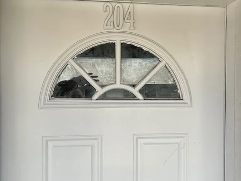 200 S Doran — Photo 4
