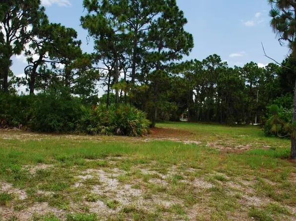 461 Boundary Blvd, Rotonda West, FL 33947