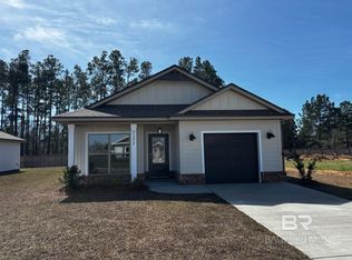 21272 Roughleaf Dr, Summerdale, AL 36580