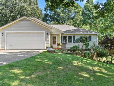 104 Shortie Ct, King, NC, 27021