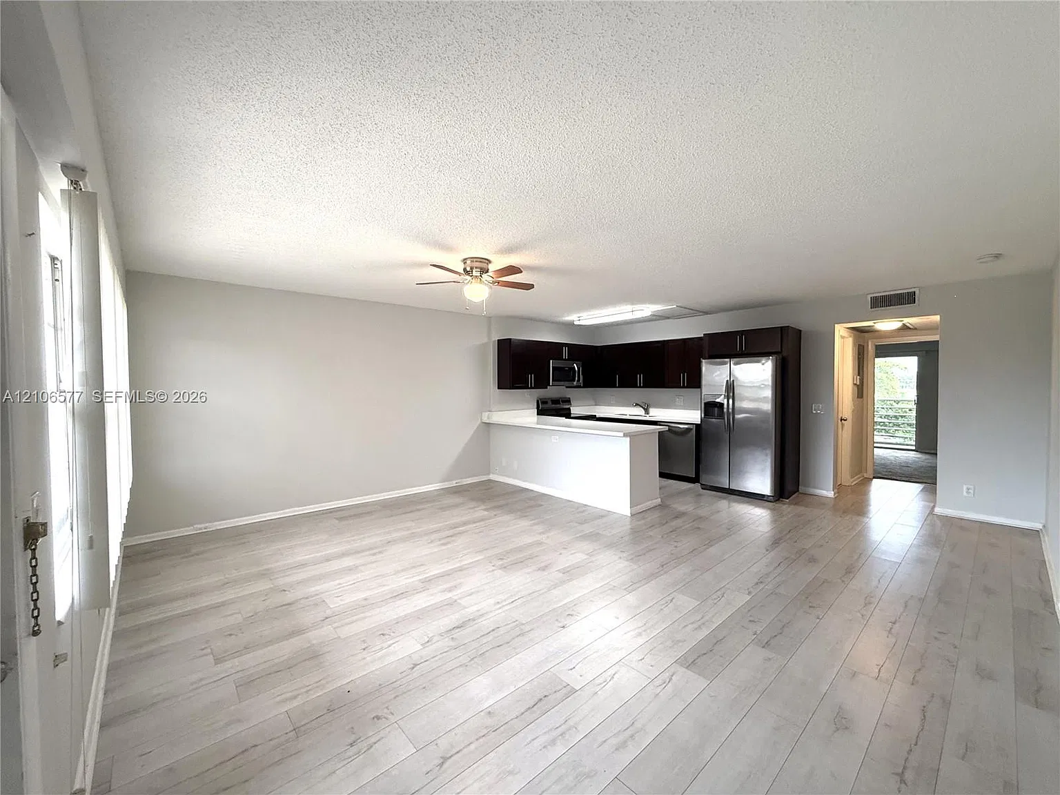 Mansfield At Century Vill — Photo 2
