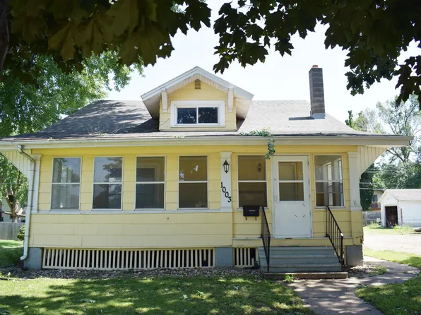 1003 S Elm Ave, Owatonna, MN 55060