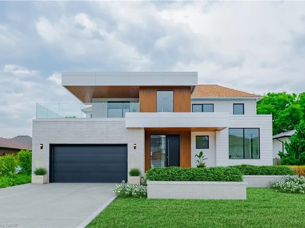 504 Winona Rd, Stoney Creek, ON L8E 5E5