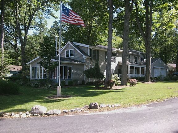 2nd image of 12 19th St
