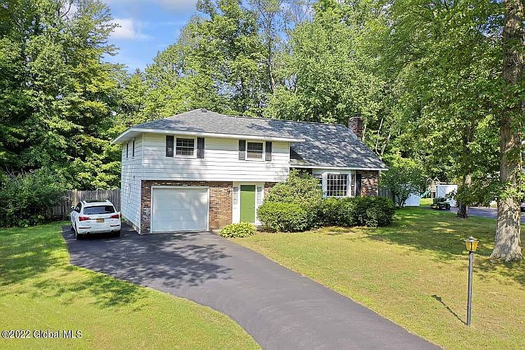 1st image of 37 Denkers Dr