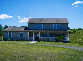 1275 Sugar Hollow Rd, Saylorsburg, PA 18353