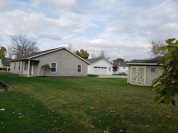 2nd image of 921 Bryce Ave