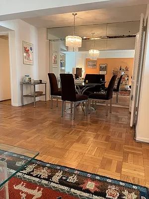 3rd image of 100 W 57th St APT 8R