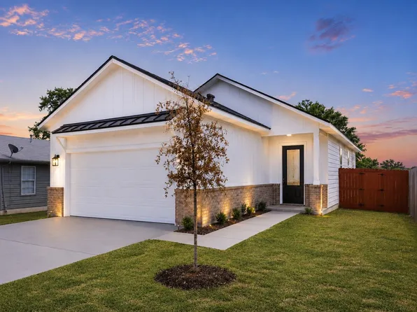 204 3rd St, Hillsboro, TX 76645