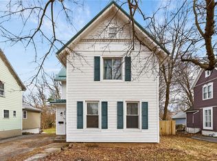 31 Church St, Phelps, NY 14532