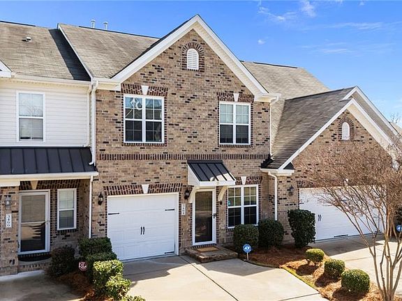 3rd image of 3464 Basalt Ct