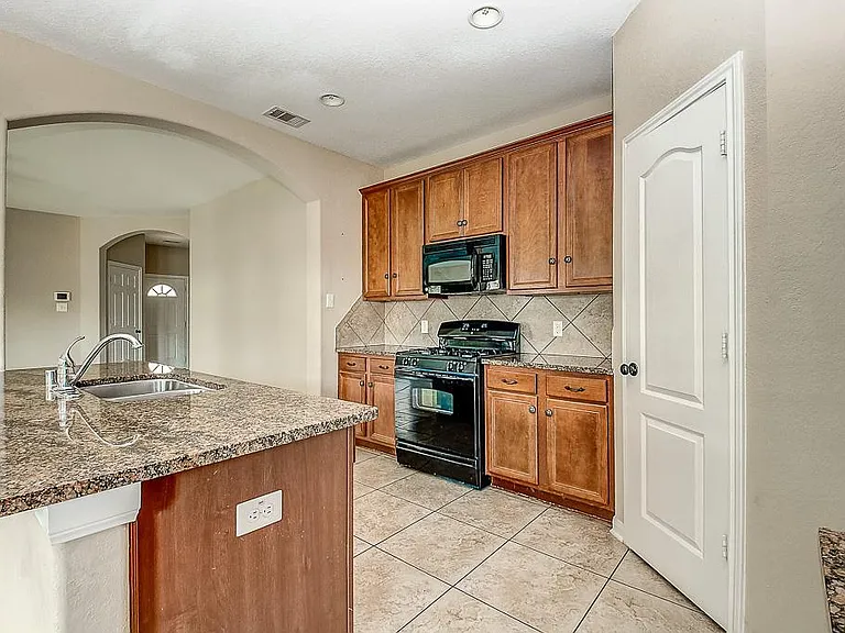 27014 Henson Falls Dr — Photo 18