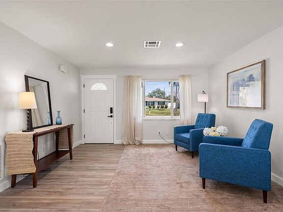 5th image of 331 Tralee St