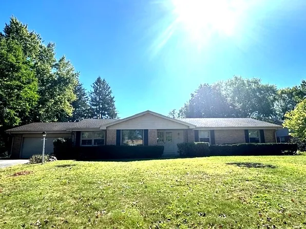 200 Forsythe Ln, Dekalb, IL 60115