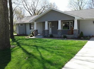 333 N Shaw St, Macon, IL 62544