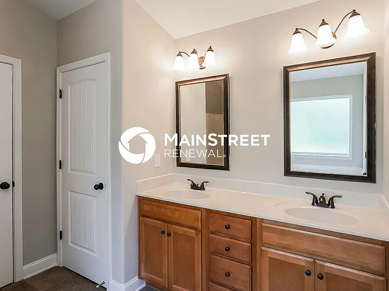 Main Bathroom