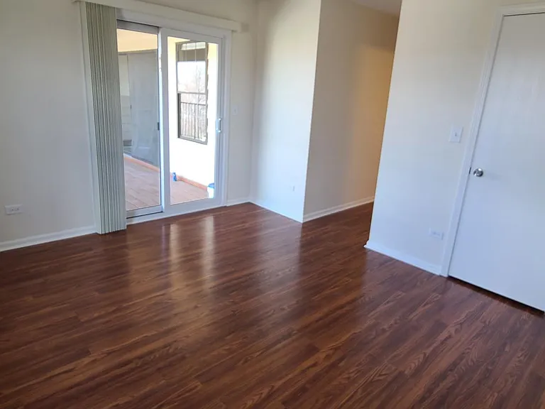 611 Hapsfield Ln #303 — Photo 11