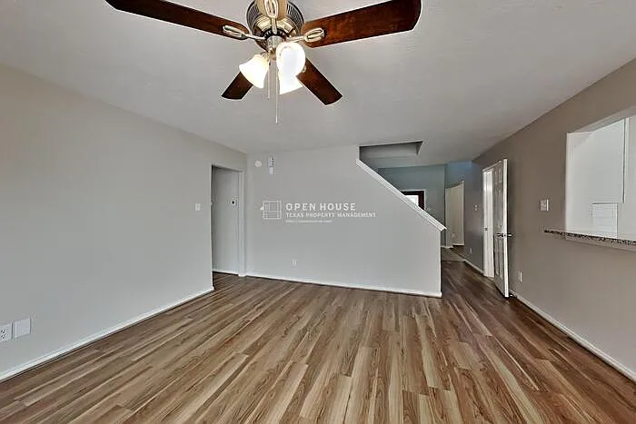 4 bed, 2.5 bath, 2179 sqft, $2,200 — Photo 3