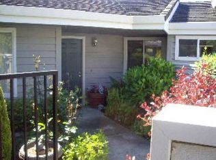 34 Peacock Ct, San Rafael, CA 94901