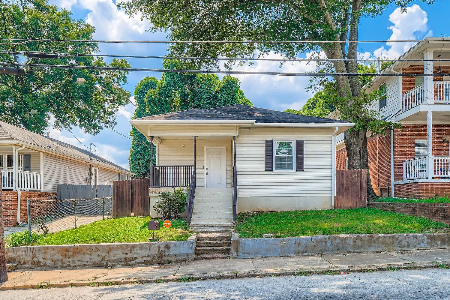 3 bed, 1134 sqft, $3,600 — Photo 1