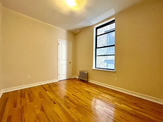 Rented by Bohemia Realty Group | media 6