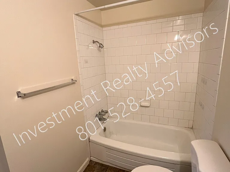 40297178_IMG_4459 watermark_12192024