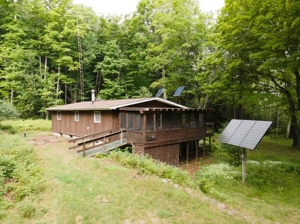 2557 Lake Ottawa Rd, Iron River, MI 49935