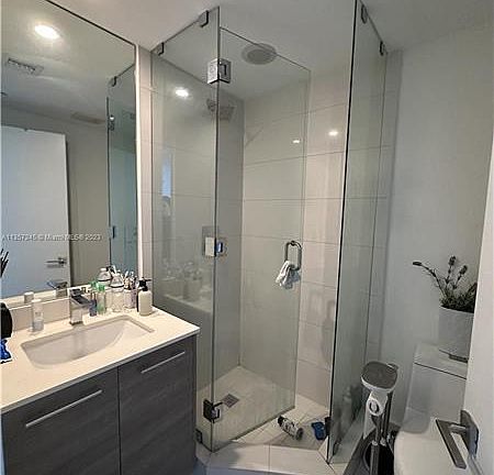 2nd image of 650 NE 32nd St Unit 1706