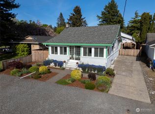 322 N 1st Ave, Ridgefield, WA 98642