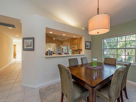 4th image of 6195 Reserve Cir APT 1303