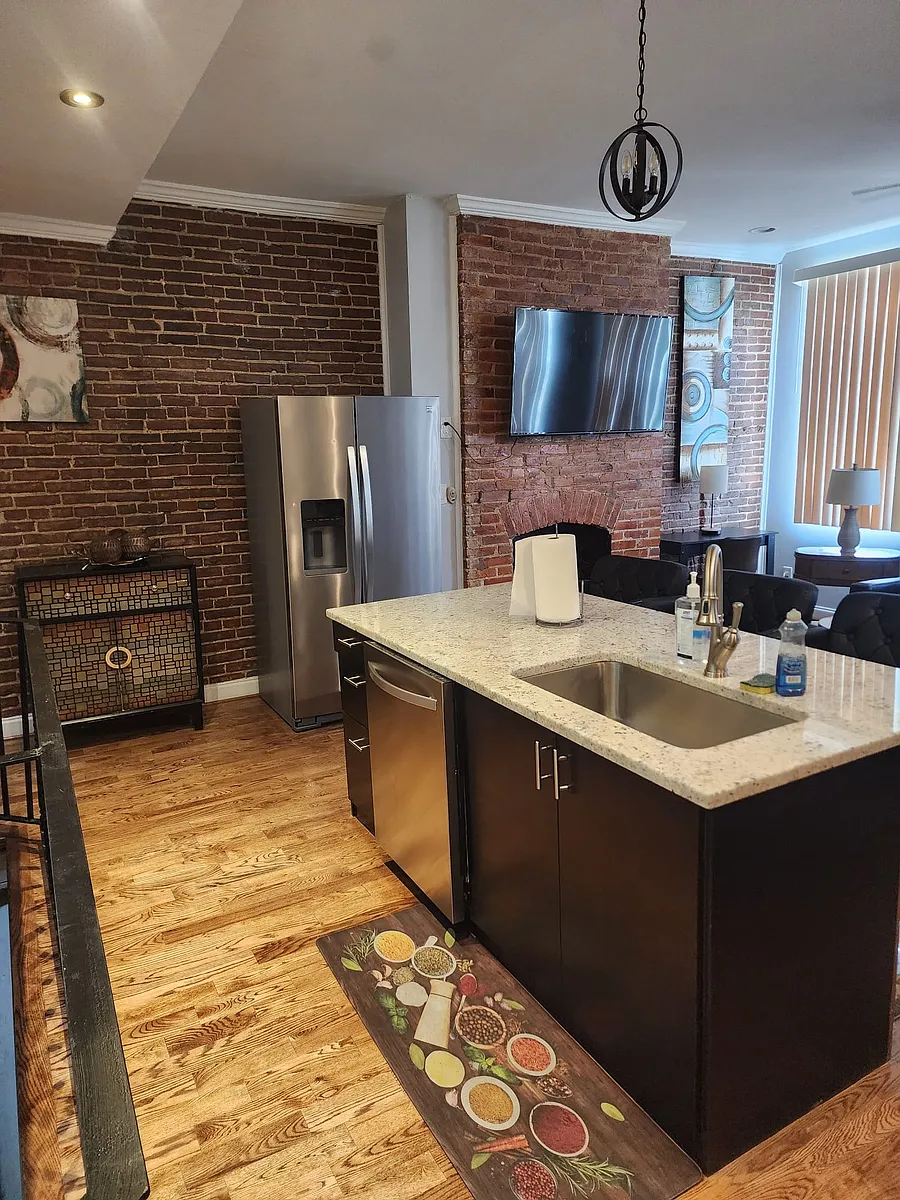 Kitchen - 519 Scott St #2