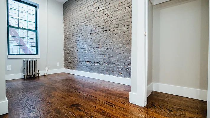 Rented by Nooklyn NYC LLC | media 13